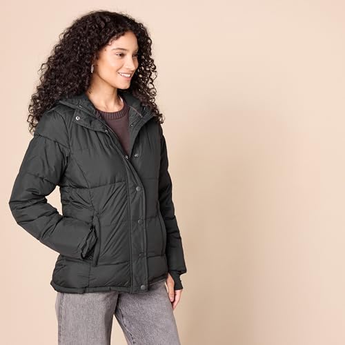 Amazon Essentials Women's Heavyweight Quilted Long-Sleeve Hooded Puffer Coat (Available in Plus Size), Black, Small